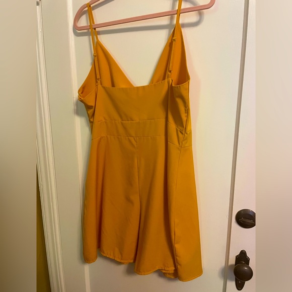 NWOT SHIEN Romper / Mustard Yellow / Bow / Size XL / 💛🌞🚲🧺🍑 - Picture 3 of 7